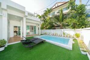 Outdoor pool, pool loungers