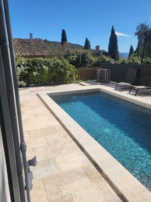 Piscine extérieure, piscine chauffée