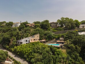 Exterior - Beautiful private villa for 10 guests with A/C, private pool, WIFI, TV, terrace and pets allowed (Trevignano Romano)