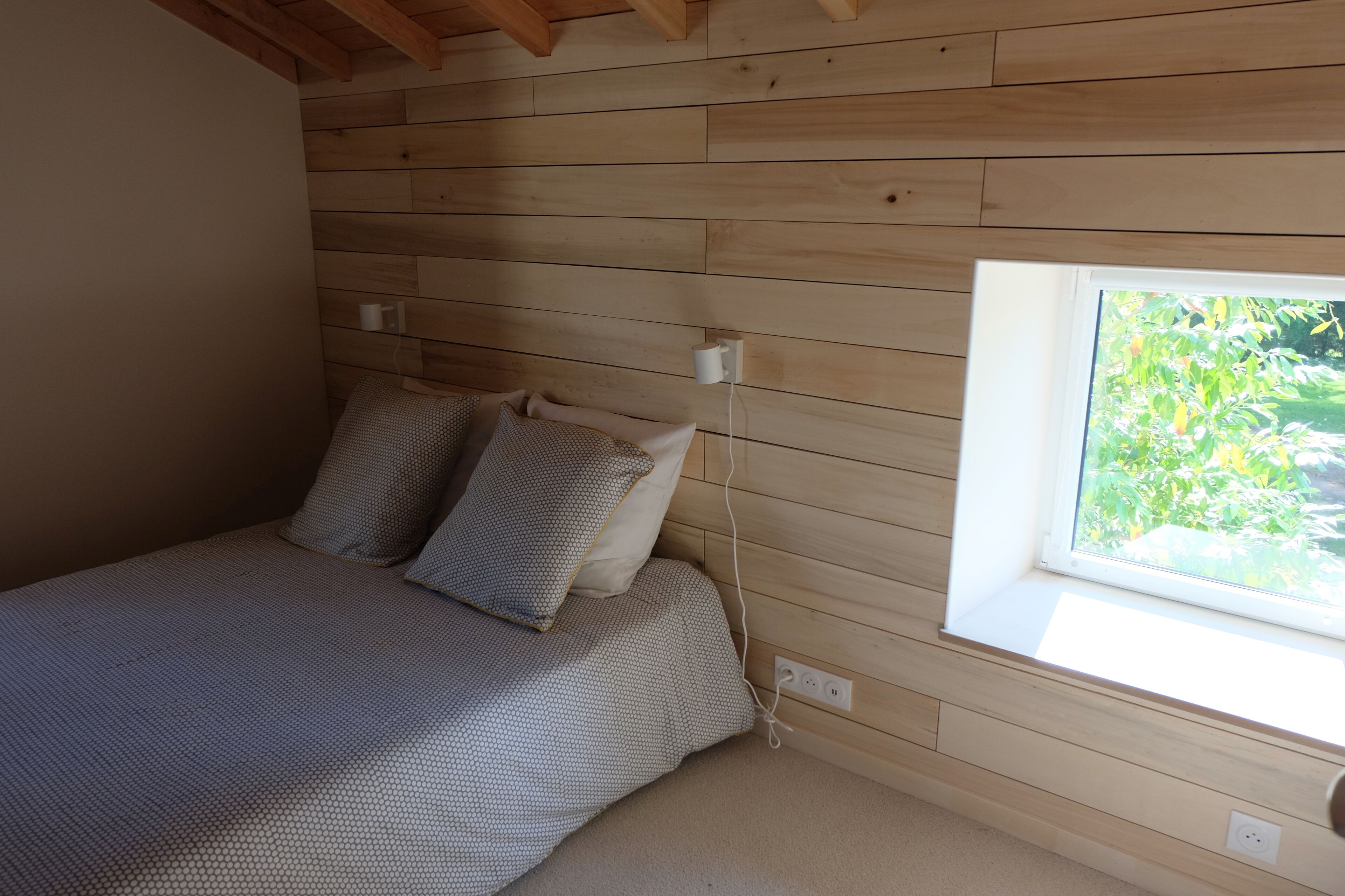 3 多间卧室、熨斗/熨衣板、WiFi、床单