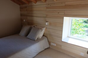 3 chambres, fer et planche à repasser, Wi-Fi, literie fournie