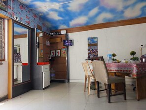 Hot stone massages, deep-tissue massages, Swedish massages