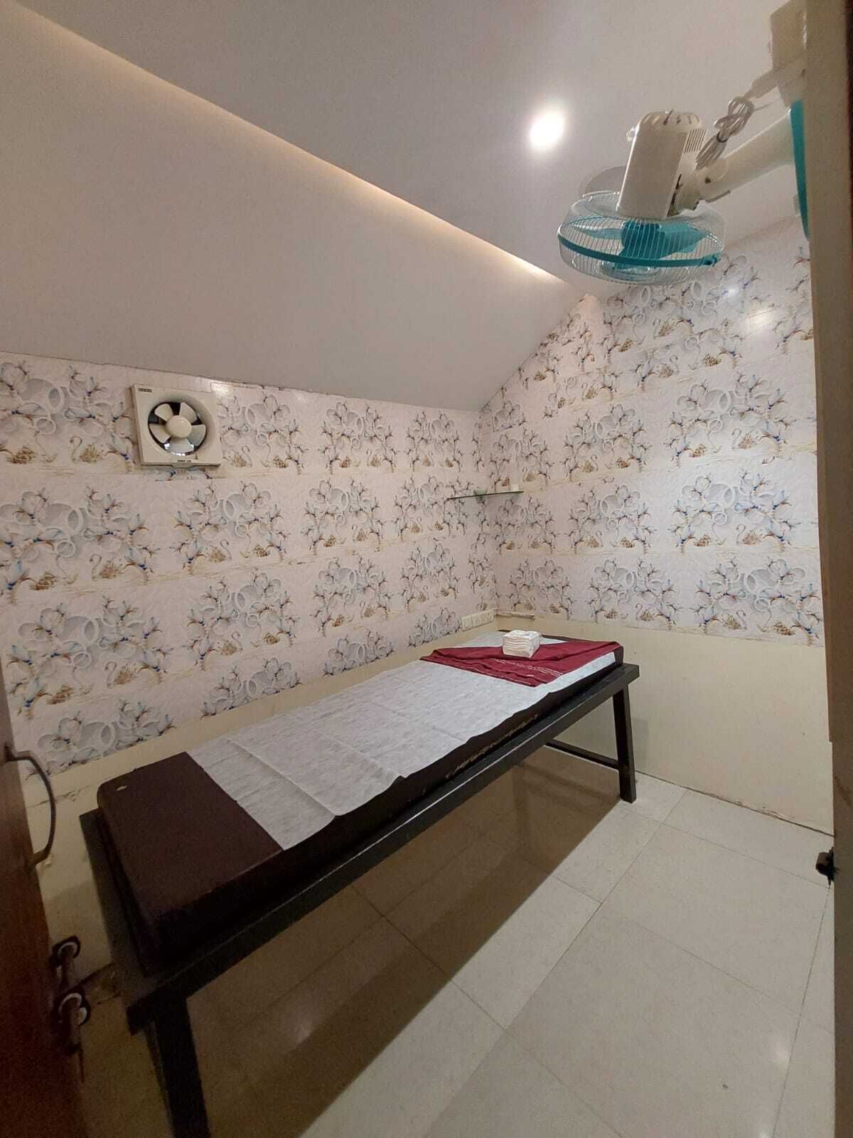 Hot stone massages, deep-tissue massages, Swedish massages