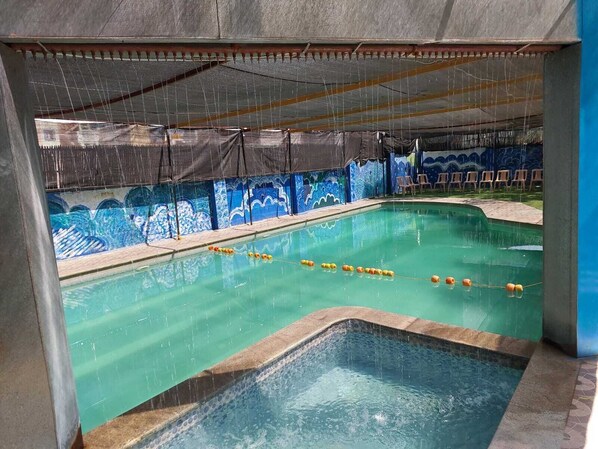 Pool - Yogi Golden Resort (Mysore)