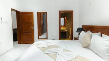 Comfort Condo, Multiple Beds, Patio | 2 bedrooms, free WiFi