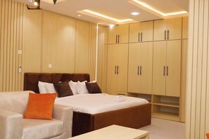 1 bedroom, iron/ironing board, WiFi