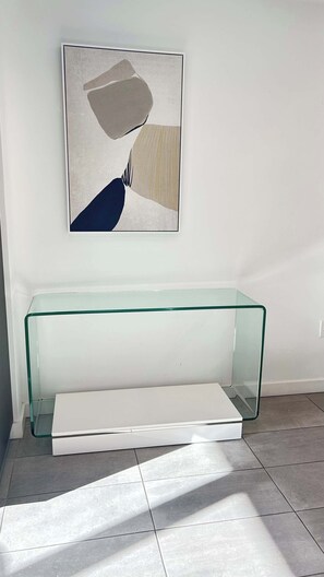 Interior - Private terrace above the Miami skyline: 1BR corner unit, 25th floor, Downtown Miami (Miami)