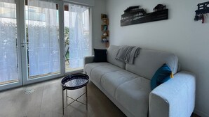 Living area - T3 Duplex La Teste, Terrace, Private Parking (La Teste-de-Buch)
