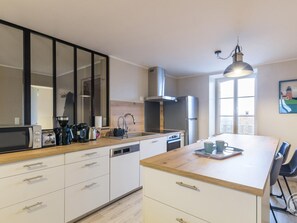 Fridge, microwave, dishwasher