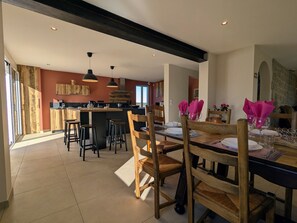 Dining - Spacious cottage for 10 pers. with large garden in Tence (Tence)