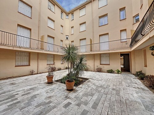 2-room apartment 100m from the beach, 4 people
