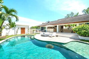 Outdoor pool - Mateo Villa Bingin by ABM (Pecatu)