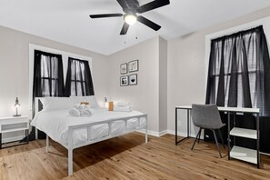 2 soveværelser, skrivebord, strygejern/strygebræt, gratis Wi-Fi