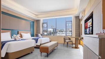 Panoramic Twin Room, Bathtub Grab Bars, Air conditioning | Premium bedding, Select Comfort beds, desk, free WiFi