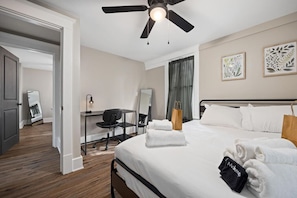 3 bedrooms, desk, iron/ironing board, free WiFi