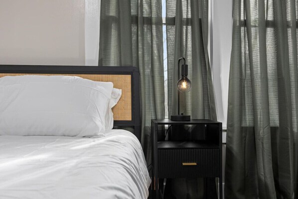 3 bedrooms, desk, iron/ironing board, free WiFi