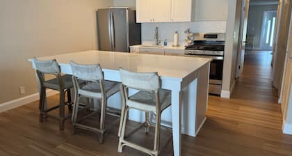 Cozy Beachfront Condo - Family Friendly on Sapphire Beach!