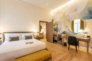 Family Quadruple Room | In-room safe, desk, iron/ironing board, free WiFi - Palazzo Don Minzoni (Florence)