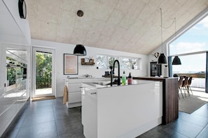 雪櫃、焗爐、爐具、洗碗機