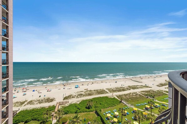 On the beach - Palms Resort 1003 - Oceanfront! (Myrtle Beach)