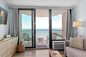 TV - Palms Resort 1003 - Oceanfront! (Myrtle Beach)