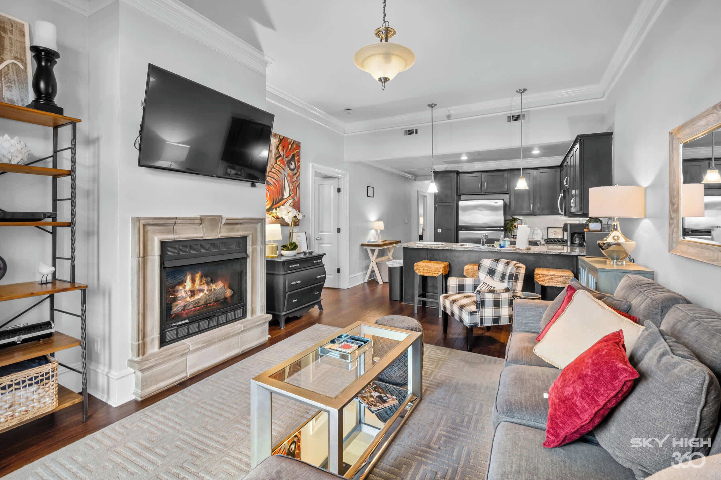 Télévision, cheminée