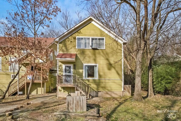 Exterior - Gregg Townhome-10 Min Walk to DT Fayetteville! (Fayetteville)