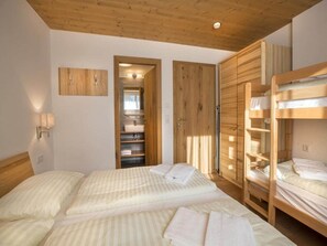 3 bedrooms