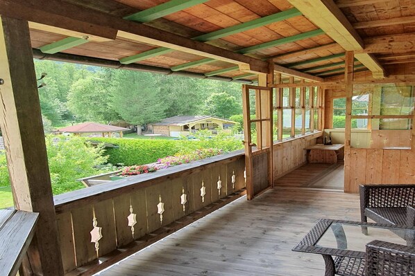 Outdoor dining - Apartment Neukirchen near Ski Slopes (Neukirchen am Großvenediger)