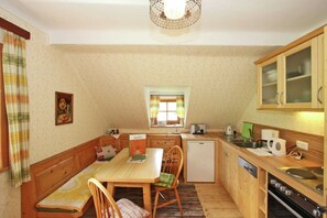 Refrigerador, horno, parrilla de estufa y lavavajillas 