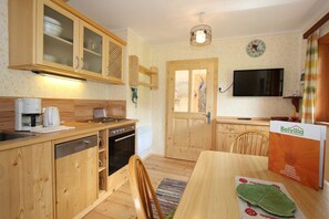Kitchen - Alpine Holiday Stay in Kärnten (Gmünd, Kärnten)