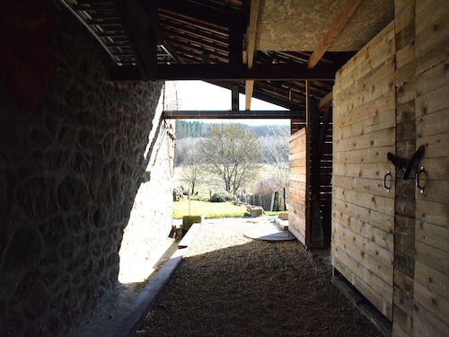 Holiday home in Viroinval with sauna
