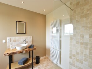 Shower - Beautiful Holiday Home with Terrace, Garden (Diksmuide)