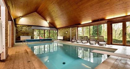 Durbuy Forest Villa mit Pool