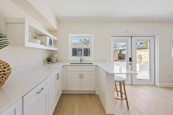 Microwave, dishwasher, coffee/tea maker, toaster - Welcome to The Drift – Your Laid-Back Beach Escape in Cocoa Beach! (Cocoa Beach)