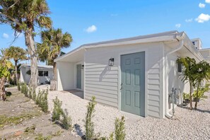 Exterior - Welcome to The Drift – Your Laid-Back Beach Escape in Cocoa Beach! (Cocoa Beach)