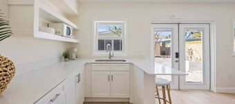 Welcome to The Drift – Your Laid-Back Beach Escape in Cocoa Beach!