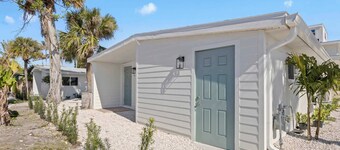 Welcome to The Drift – Your Laid-Back Beach Escape in Cocoa Beach!