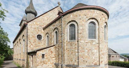 Rustic Cottage in Jevigné