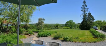 Holiday Home in Noiseux with Private Hot Tub