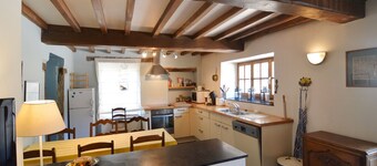 Cozy Cottage Near River