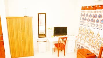 Bureau, espace de travail pour ordinateur portable