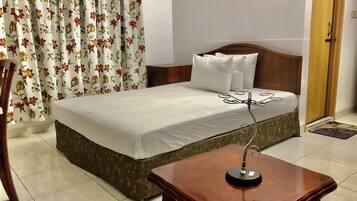 Deluxe Double Room, Balcony | Desk, laptop workspace, soundproofing, free WiFi