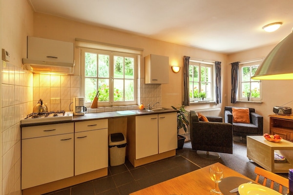 Frigorifero, microonde, piano cottura, macchina per tè/caffè