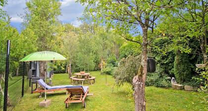 Charming Stay Near Forests