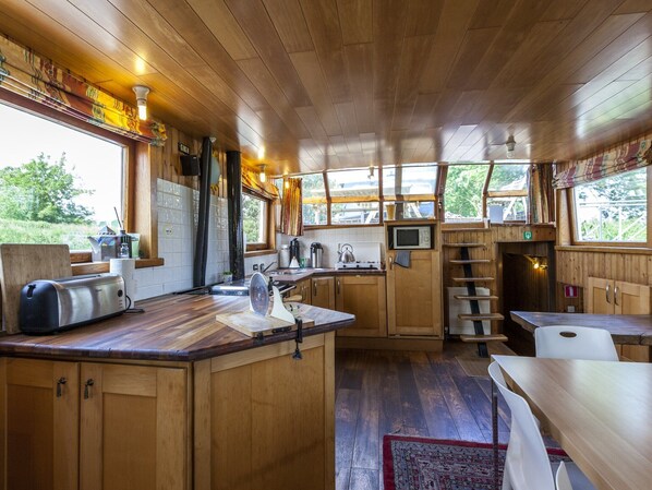 Microwave, oven, highchair