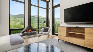 TV connectée, cheminée