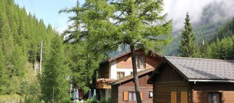 Chalet i Valais tæt på Skilift & Saasdal