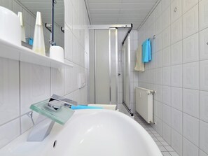 Shower - Wohnung mit Garten in Eimelrod (Willingen-Eimelrod)