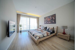 4 Schlafzimmer, Bügeleisen/Bügelbrett, WLAN, Bettwäsche